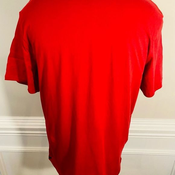 STUNNING! Buffalo David Bitton Sleeve Arandano Rojo Tee(90) - Picture 3 of 11